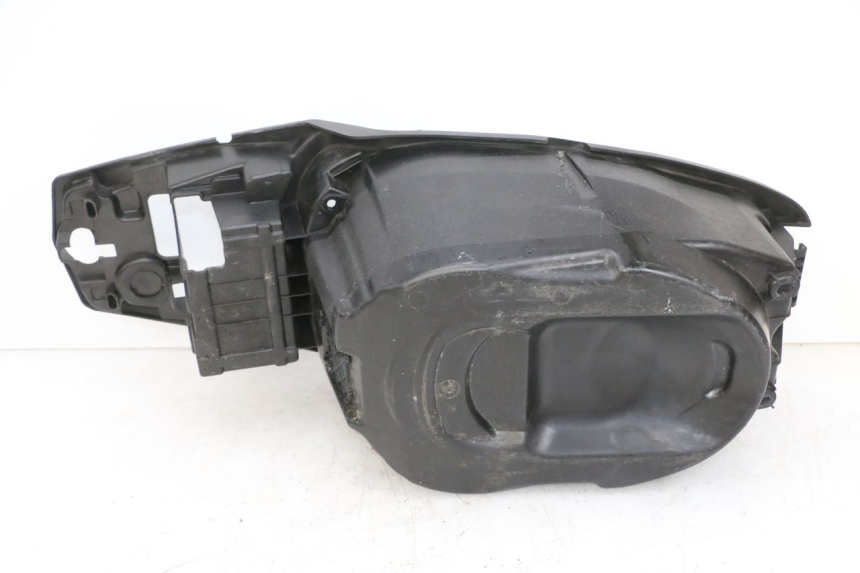 photo de COFFRE SELLE PEUGEOT SPEEDFIGHT 4 4T EFI 50 (2021 - 2025) - Gros plan technique