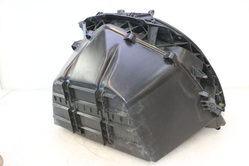 photo de COFFRE SELLE CAN-AM SPYDER RS 1000 (2008 - 2012) - Points de fixation