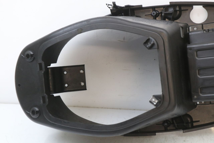 photo de COFFRE SELLE APRILIA SR 2T 50 (2018 - 2022) - Pièce contrôlée