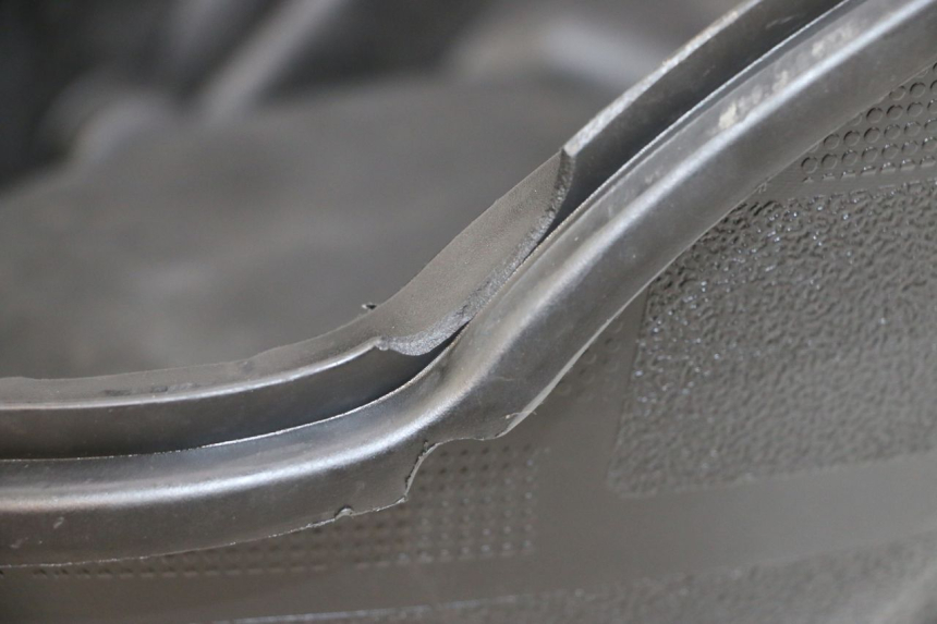 photo de COFFRE SELLE PEUGEOT STREETZONE I 2T 50 (2018 - 2020) - Détail de la pièce