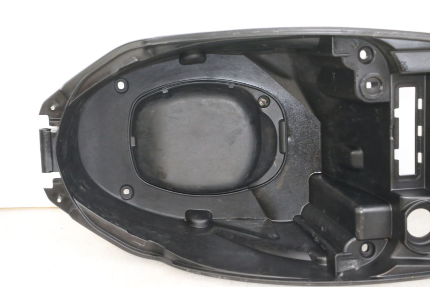 photo de COFFRE SELLE PEUGEOT STREETZONE I 2T 50 (2018 - 2020) - Vue d’ensemble