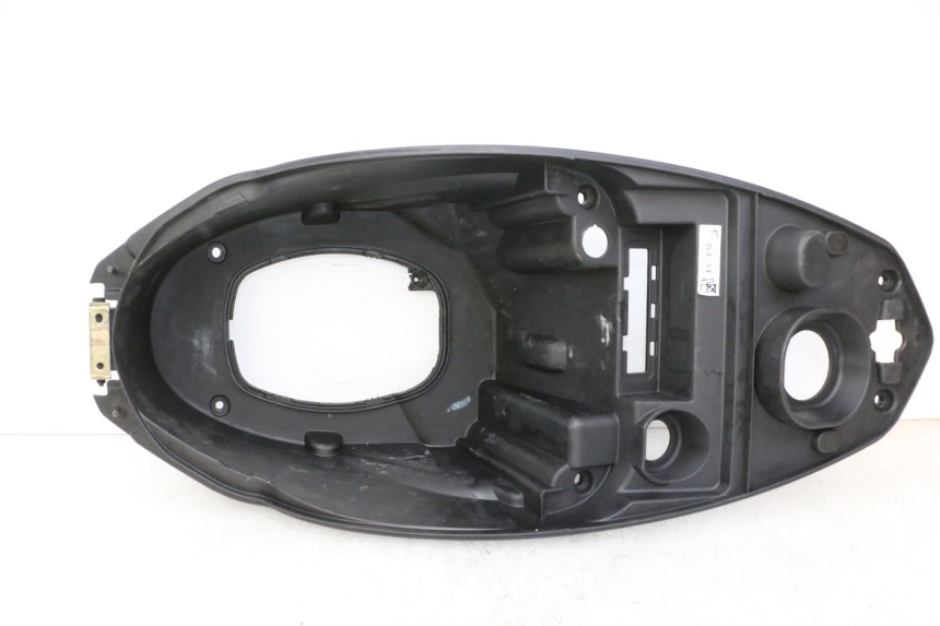 photo de COFFRE SELLE PEUGEOT STREETZONE I NAKED 2T 50 (2018 - 2020) - Vue principale