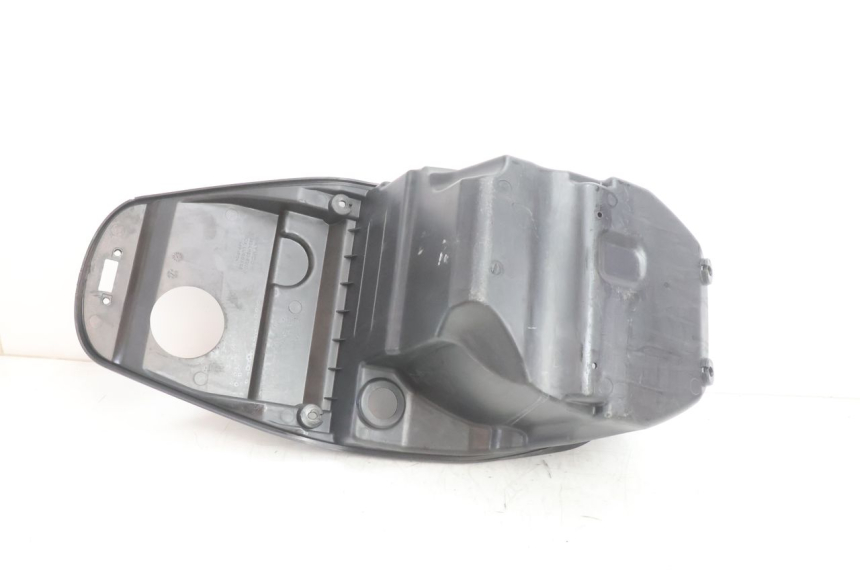 photo de COFFRE SELLE KYMCO SUPER 8 2T 50 (2007 - 2013) - Pièce contrôlée