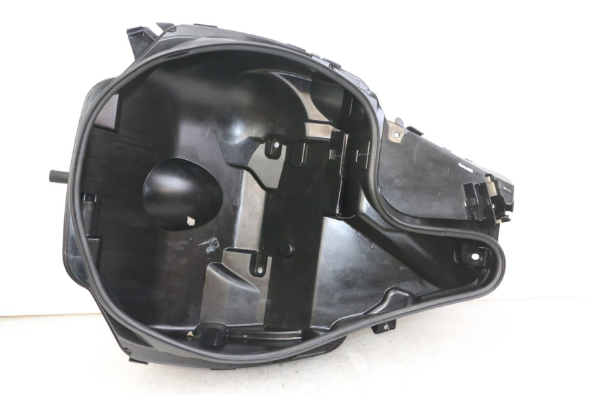 photo de COFFRE SELLE SUZUKI BURGMAN 125 (2018 - 2021) - Vue principale