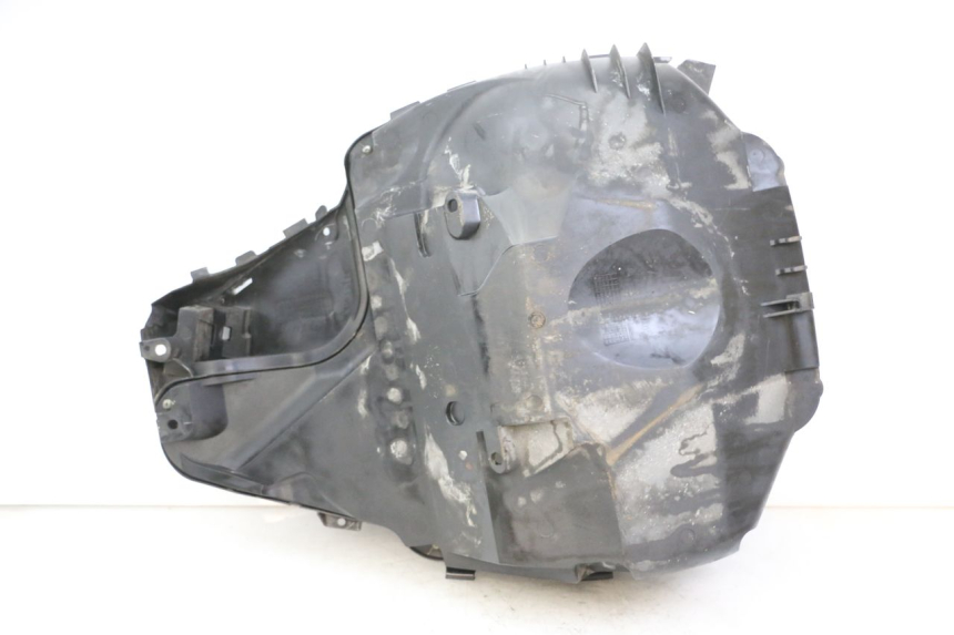 photo de COFFRE SELLE SUZUKI BURGMAN 125 (2015 - 2017) - État de surface