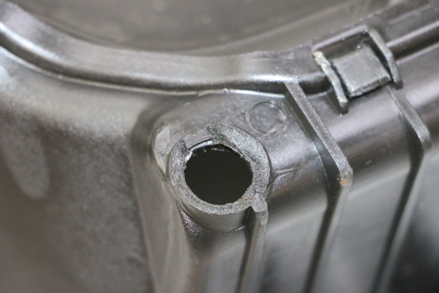 photo de COFFRE SELLE APRILIA SXR 50 (2021 - 2023) - Gros plan technique