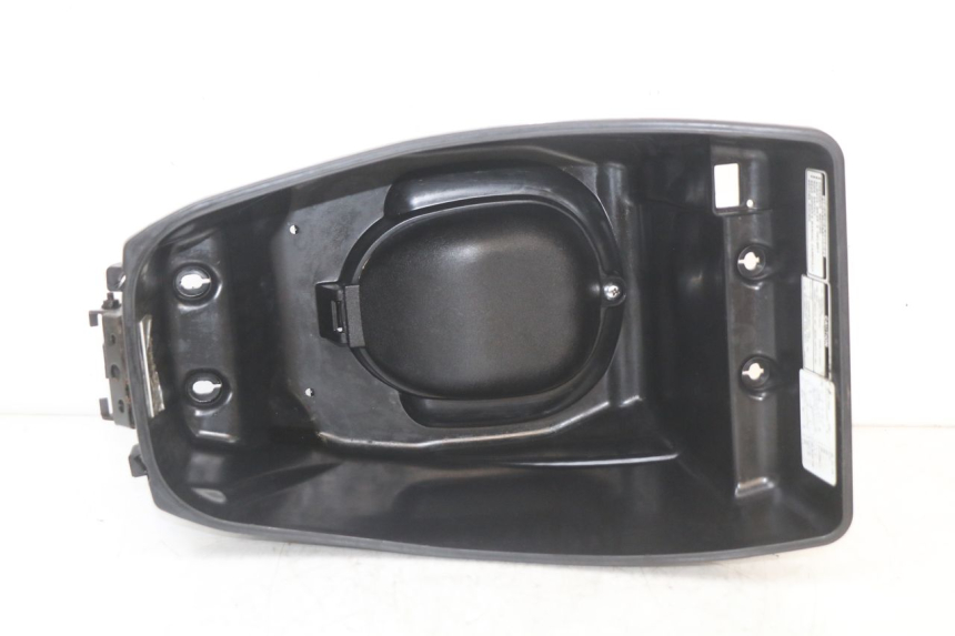 photo de COFFRE SELLE SYM ORBIT 2 4T 50 (2008 - 2017) - Vue d’ensemble