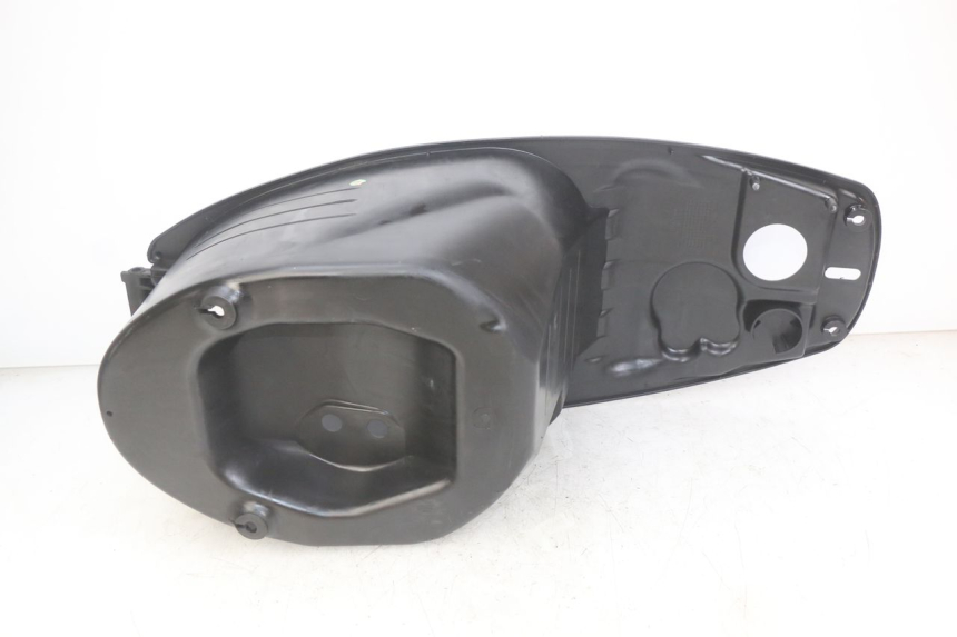 photo de COFFRE SELLE SYM SYMPHONY 125 (2009 - 2015) - Zoom état d’usage