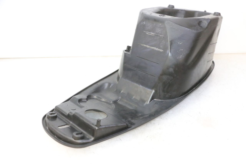 photo de COFFRE SELLE PEUGEOT TWEET 4T 50 (2018 - 2022) - Autre angle de vue