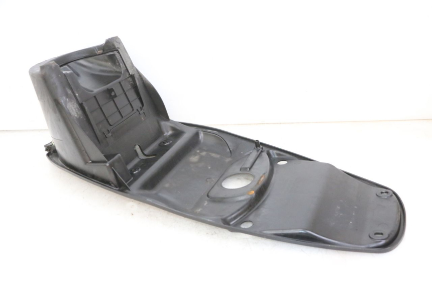 photo de COFFRE SELLE PEUGEOT TWEET PRO CARGO 50 (2018 - 2022) - Détail de la pièce