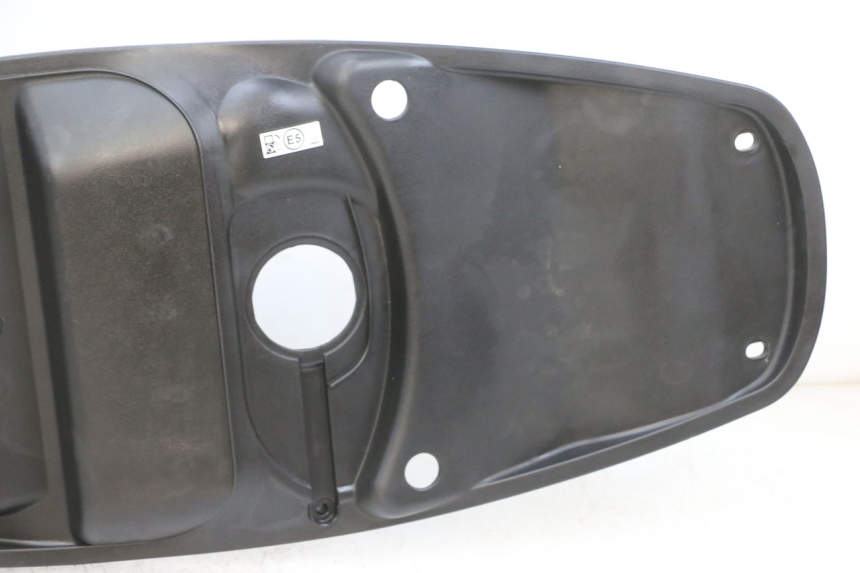 photo de COFFRE SELLE PEUGEOT TWEET PRO EFI 4T 50 (2021 - 2022) - Pièce contrôlée