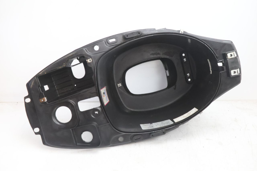 photo de COFFRE SELLE PIAGGIO TYPHOON 50 (2000 - 2009) - Vue principale