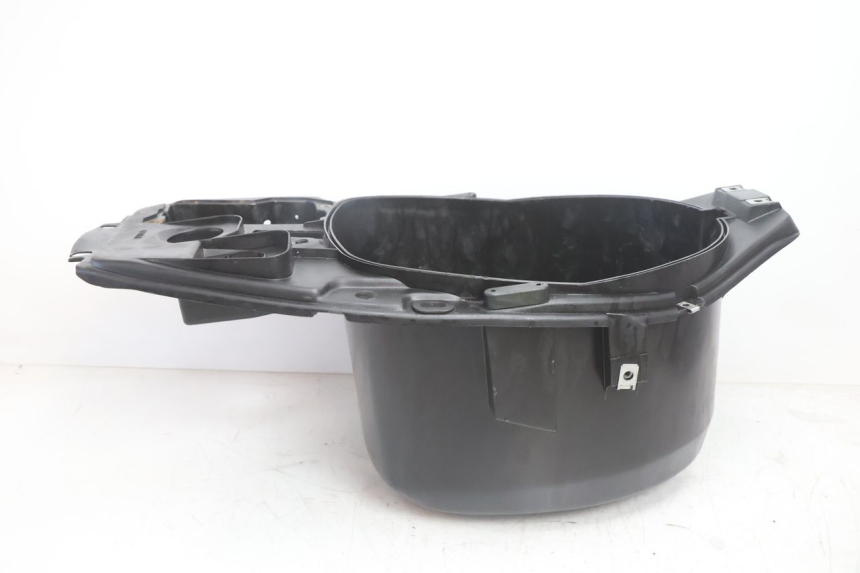 photo de COFFRE SELLE PIAGGIO TYPHOON 50 (2000 - 2009) - Zoom état d’usage