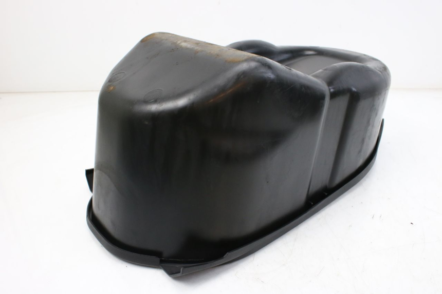 photo de COFFRE SELLE PIAGGIO VESPA GTS IGET ABS 125 (2017 - 2023) - Autre angle de vue