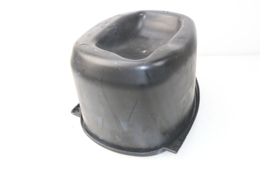 photo de COFFRE SELLE PIAGGIO VESPA LX IE 125 (2010 - 2012) - Détail de la pièce