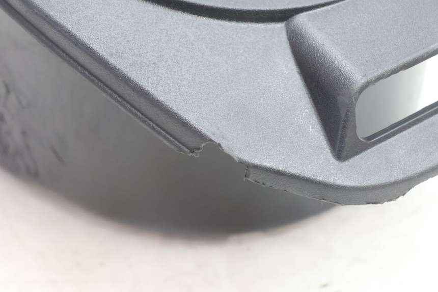 photo de COFFRE SELLE PIAGGIO VESPA PRIMAVERA 2T 50 (2013 - 2018) - Détails caractéristiques