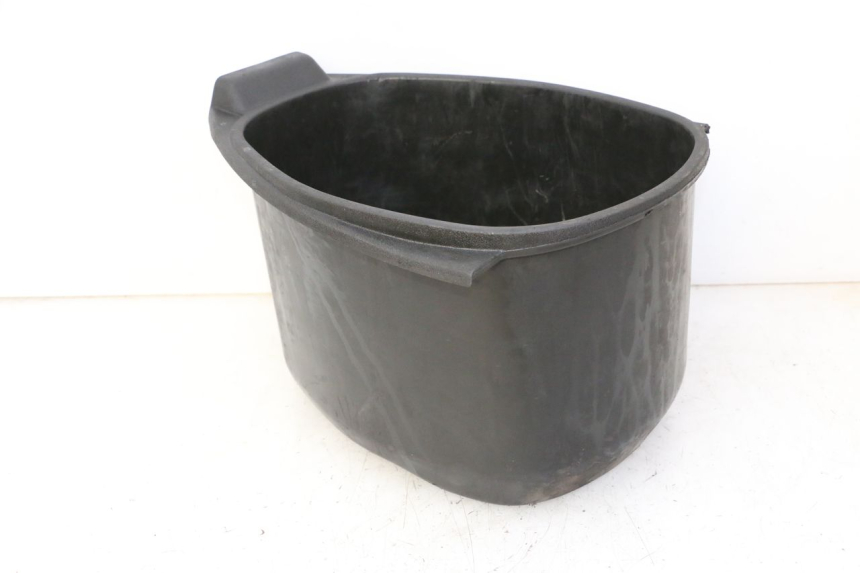 photo de COFFRE SELLE PIAGGIO VESPA S 2T 50 (2007 - 2014) - Autre angle de vue