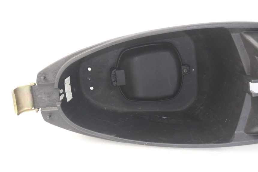 photo de COFFRE SELLE EUROCKA VIRTUALITY GT 4T 50 (2011 - 2017) - Points de fixation