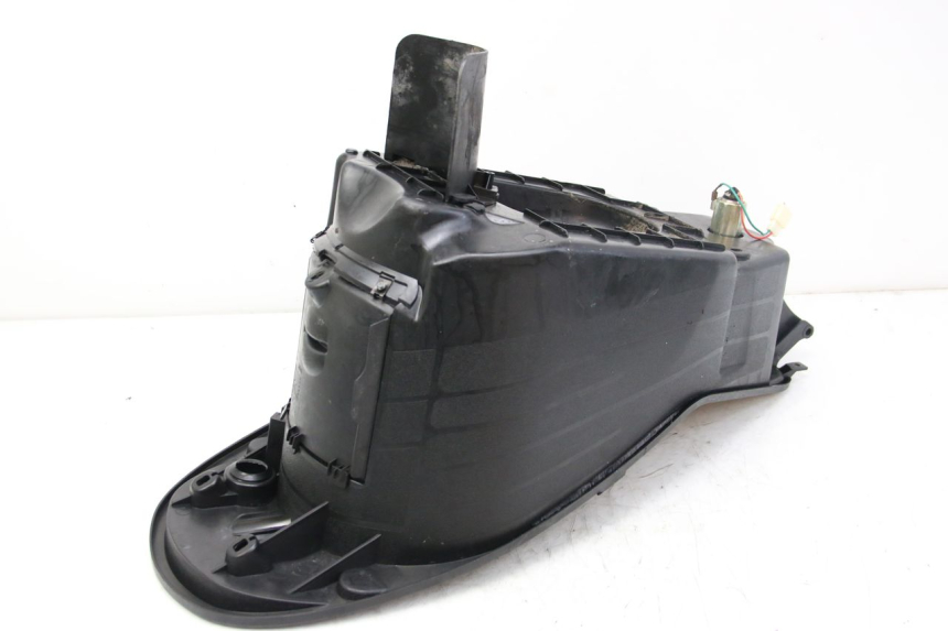 photo de COFFRE SELLE PEUGEOT VIVACITY NEW 2T 50 (2008 - 2017) - Zoom état d’usage