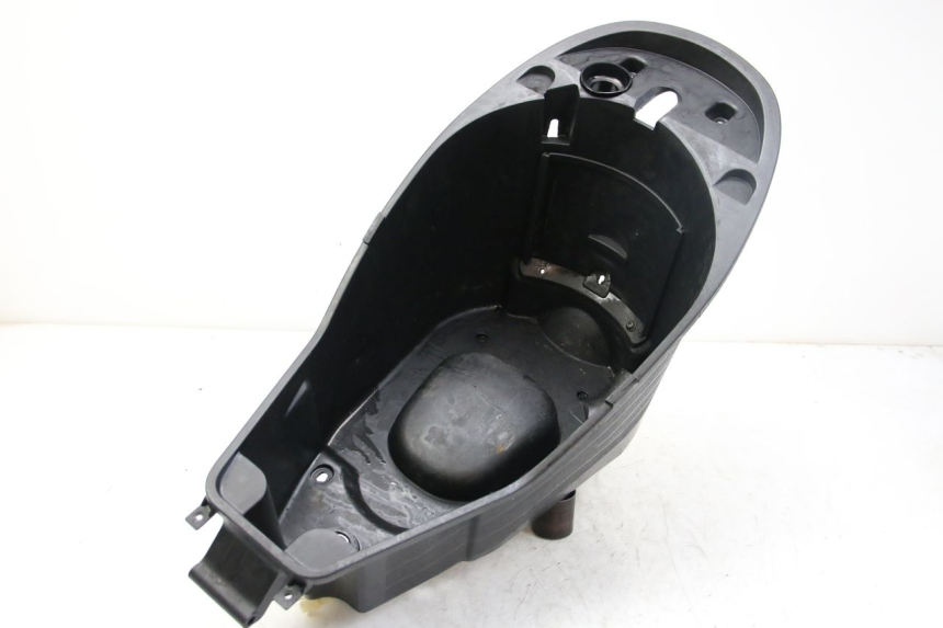 photo de COFFRE SELLE PEUGEOT VIVACITY NEW 2T 50 (2008 - 2017) - Pièce contrôlée