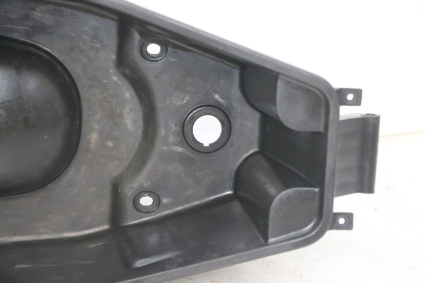 photo de COFFRE SELLE PEUGEOT VIVACITY NEW 2T 50 (2008 - 2017) - État de surface