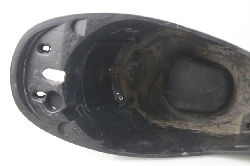 photo de COFFRE SELLE PEUGEOT VIVACITY NEW 4T 50 (2008 - 2017) - Autre angle de vue