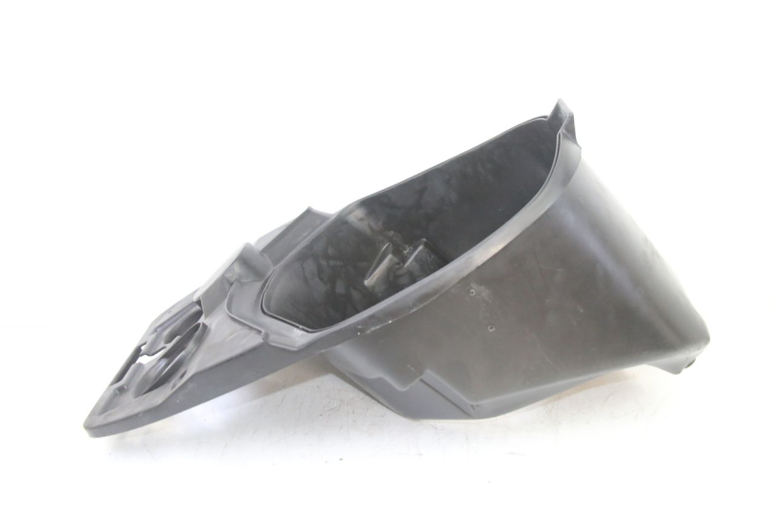 photo de COFFRE SELLE PEUGEOT VIVACITY 50 (2004 - 2009) - Zoom état d’usage