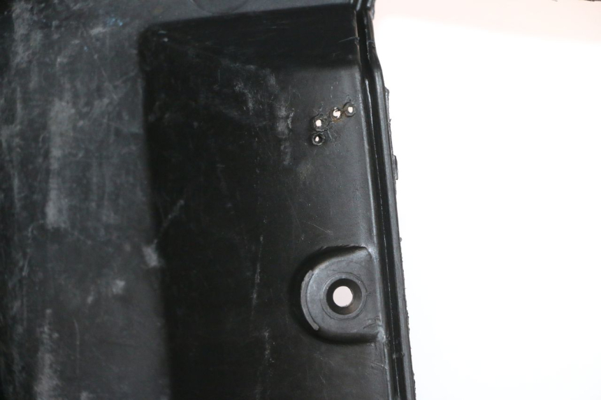 photo de COFFRE SELLE PEUGEOT VIVACITY 50 (1998 - 2003) - Marquages et références
