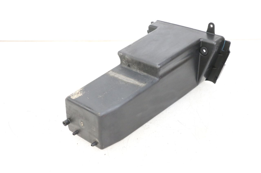 photo de COFFRE SELLE SUZUKI VL INTRUDER 125 (2004 - 2007) - Détail de la pièce