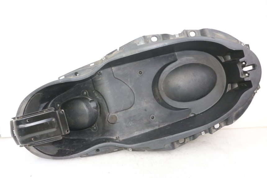 photo de COFFRE SELLE YAMAHA X-MAX XMAX ABS 250 (2010 - 2012) - Vue principale