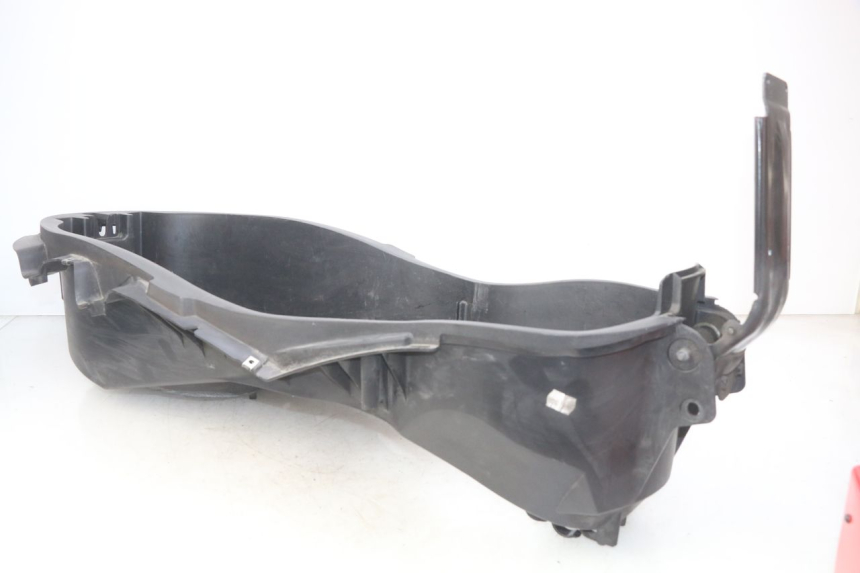 photo de COFFRE SELLE YAMAHA X-MAX XMAX 125 (2010 - 2013) - Autre angle de vue