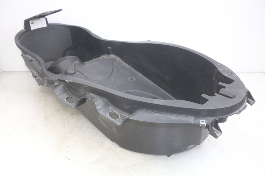 photo de COFFRE SELLE YAMAHA X-MAX XMAX 125 (2010 - 2013) - Points de fixation