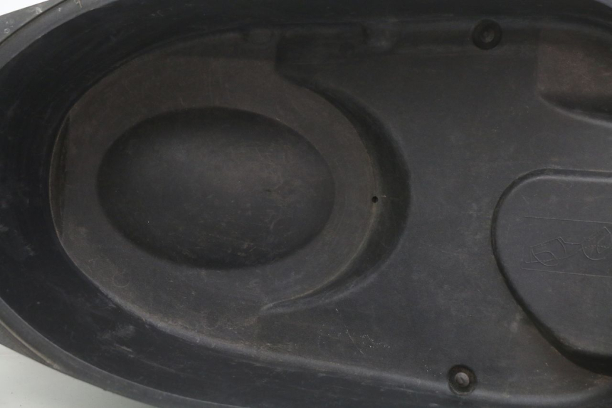 photo de COFFRE SELLE YAMAHA XMAX X-MAX 125 (2006 - 2009) - Vue d’ensemble