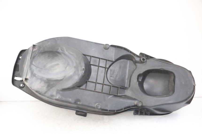 photo de COFFRE SELLE YAMAHA XMAX X-MAX 125 (2006 - 2009) - Autre angle de vue