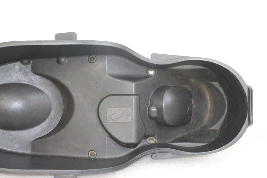 photo de COFFRE SELLE YAMAHA XMAX X-MAX 125 (2006 - 2009) - État de surface