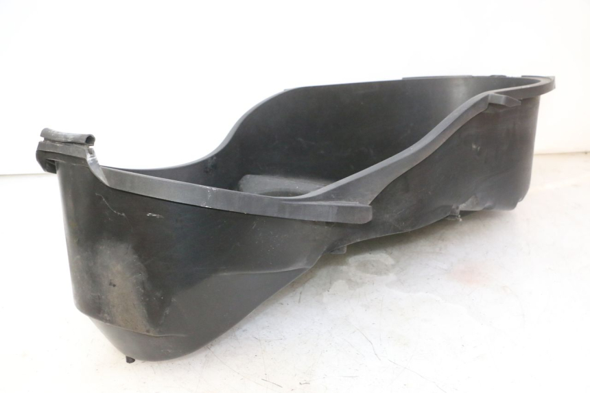 photo de COFFRE SELLE YAMAHA X-MAX XMAX 250 (2006 - 2009) - Points de fixation