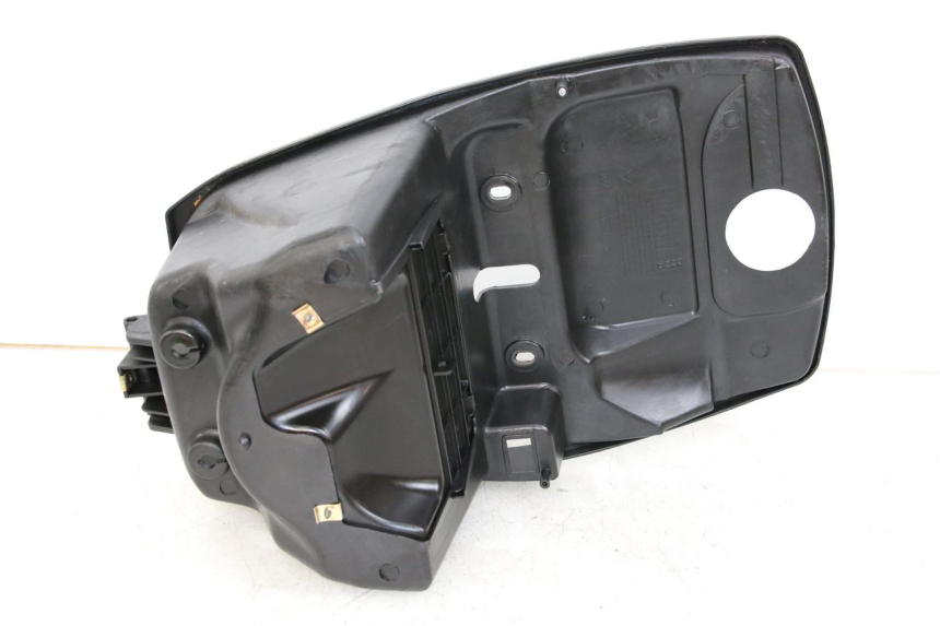 photo de COFFRE SELLE SYM X-PRO 4T 50 (2014 - 2021) - Détail de la pièce