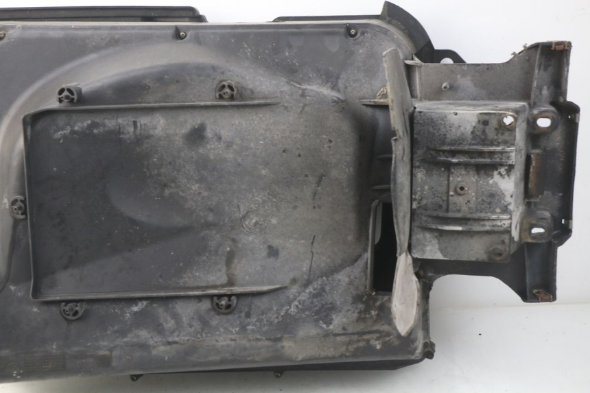 photo de COFFRE SELLE PIAGGIO X9 EVOLUTION 125 (2003 - 2007) - Vue d’ensemble