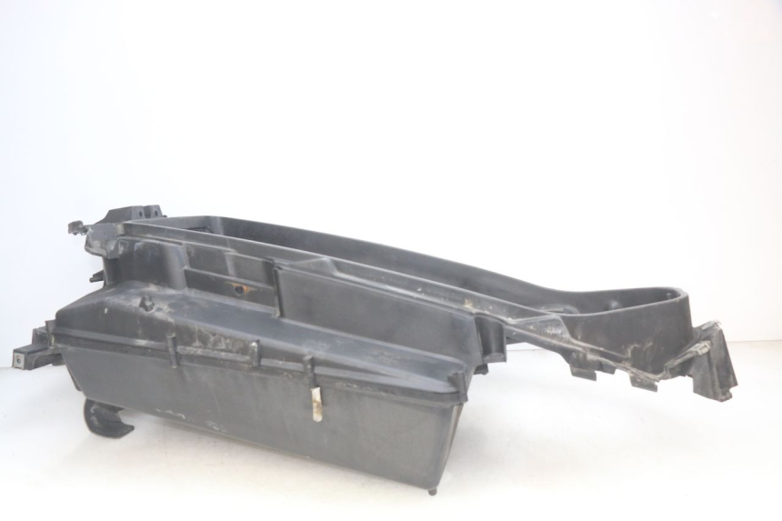 photo de COFFRE SELLE PIAGGIO X9 EVOLUTION 250 (2003 - 2007) - Vue d’ensemble