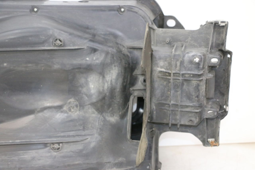 photo de COFFRE SELLE PIAGGIO X9 EVOLUTION 125 (2003 - 2007) - Pièce contrôlée