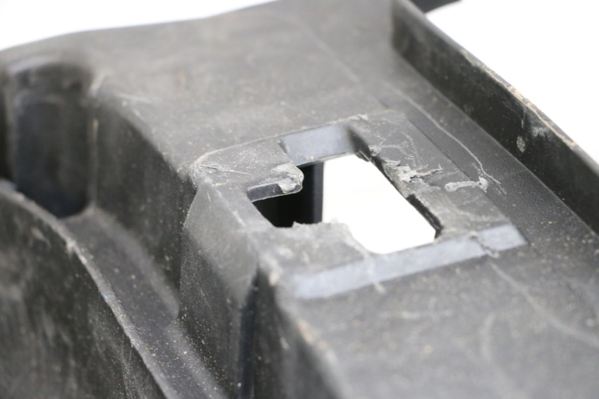 photo de COFFRE SELLE YAMAHA YE ZEST 50 (1992 - 1998) - Gros plan technique