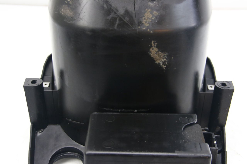 photo de COFFRE SELLE PIAGGIO ZIP 2T 50 (2009 - 2019) - Zoom composants