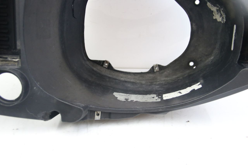 photo de COFFRE SELLE PIAGGIO ZIP 2T 50 (2009 - 2019) - Gros plan technique