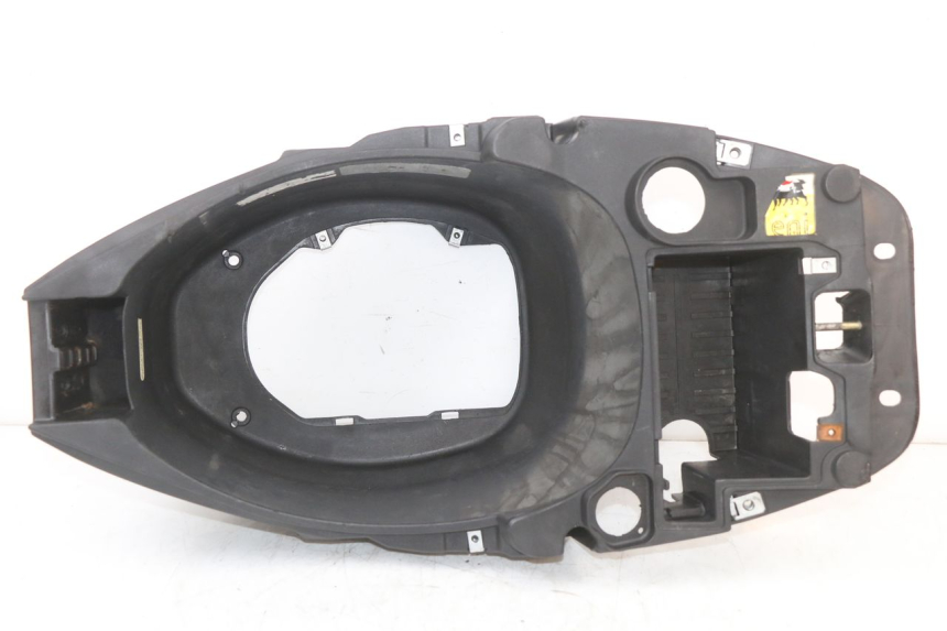 photo de COFFRE SELLE PIAGGIO ZIP 2T 50 (2009 - 2019) - Vue principale