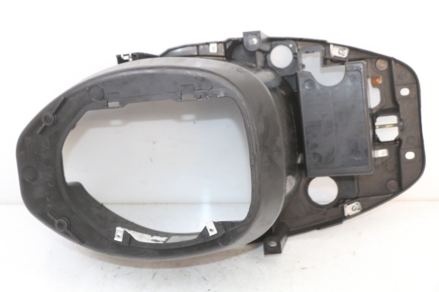 photo de COFFRE SELLE PIAGGIO ZIP 2T 50 (2009 - 2019) - État de surface