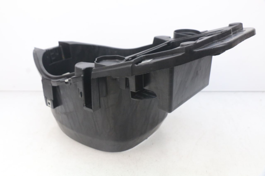 photo de COFFRE SELLE PIAGGIO ZIP 4T 50 (2006 - 2017) - Autre angle de vue