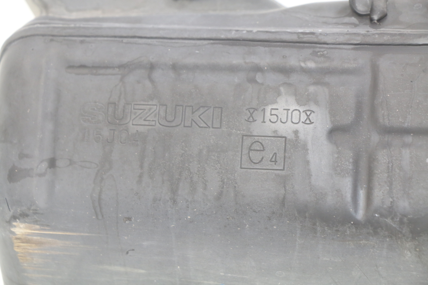 photo de COLLECTEUR SUZUKI GSX-R GSXR 750 (2011 - 2016) - Photo complémentaire