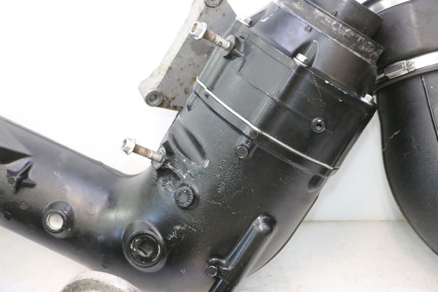 photo de COLLECTEUR YAMAHA WAVE RUNNER GP R 1200 (2000 - 2003) - Angle alternatif