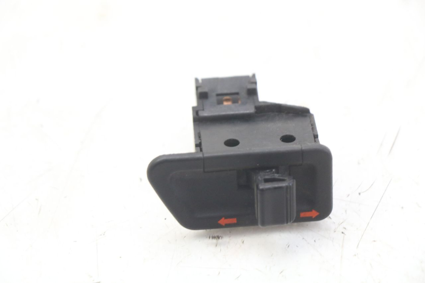 photo de COMMODO CLIGNOTANT HONDA FES PANTHEON 2T 125 (1998 - 2002) - Vue principale