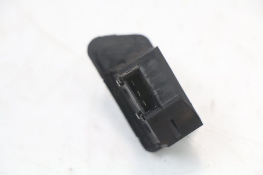 photo de COMMODO CLIGNOTANT SYM FIDDLE 3 III 50 (2014 - 2020) - Gros plan technique